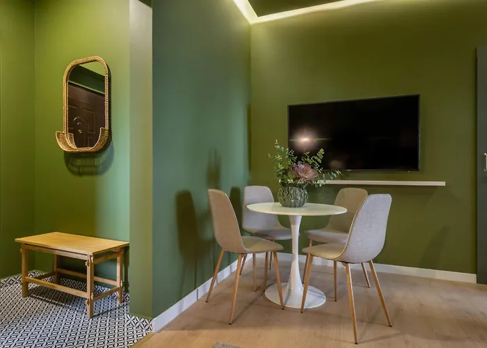 Daire Gorgeous 1br Sanctuary By Cismigiu Park